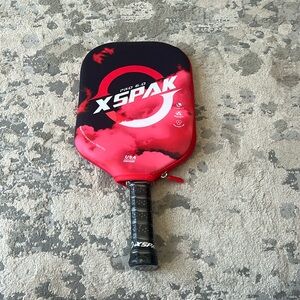 NEVER USED BRAND NEW PICKLEBALL PADDLE. Xspak Pro 6.0